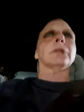 Everlyrose27 online show from 12/22/25, 02:52