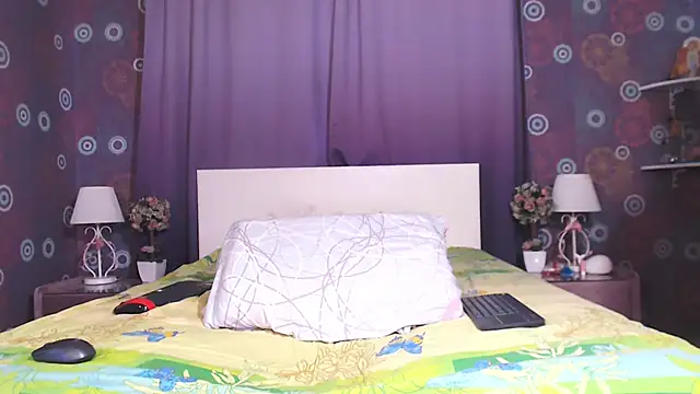 Snapshot of SquirtyAlice chatting on 03/08/25, 05:38 SquirtyAlice online show from 03/08/25, 05:38