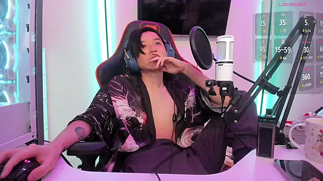 wexlee7 online show from 12/20/24, 12:08