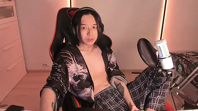 Snapshot of wexlee7 chatting on 01/11/26, 02:27 wexlee7 online show from 01/11/26, 02:27