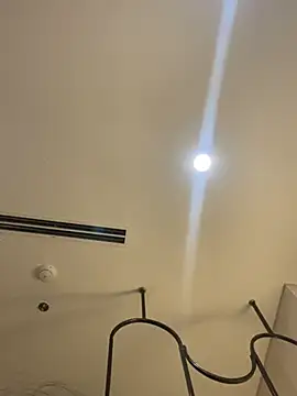 Snapshot of MEOW_MEO chatting on 03/22/25, 04:04 MEOW MEO online show from 03/22/25, 04:04