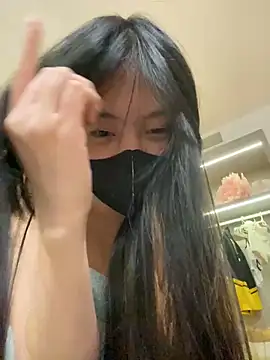 Snapshot of MEOW_MEO chatting on 11/23/25, 04:18 MEOW MEO online show from 11/23/25, 04:18