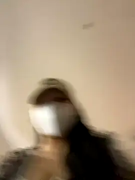 Snapshot of MEOW_MEO chatting on 12/15/25, 04:00 MEOW MEO online show from 12/15/25, 04:00