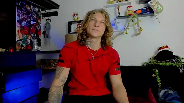 Snapshot of Tom_Krakow chatting on 12/31/24, 08:23 Tom Krakow online show from 12/31/24, 08:23