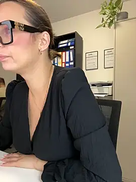 Hii Lolla online show from 11/24/25, 07:08