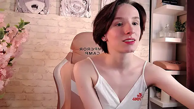 Snapshot of Violet_Veliya chatting on 01/11/25, 03:42 Violet Veliya online show from 01/11/25, 03:42