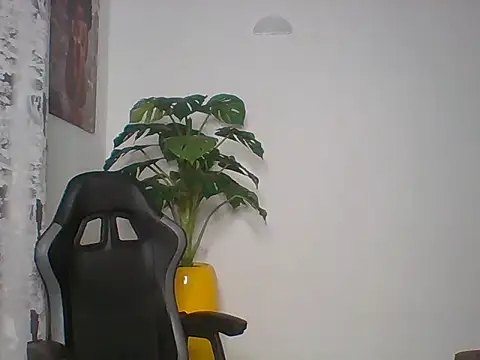 Snapshot of rosey_cheeks chatting on 04/10/26, 01:33 rosey cheeks online show from 04/10/26, 01:33