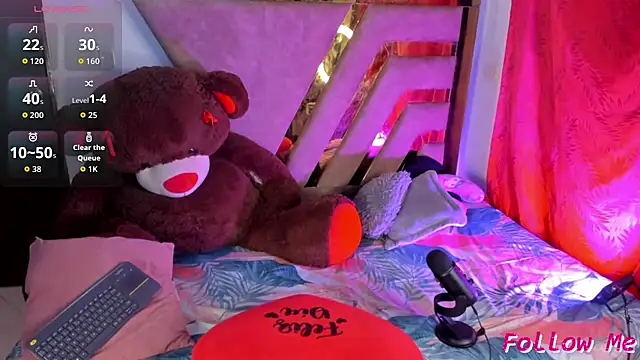 naatashamendozaa online show from 09/10/25, 02:22