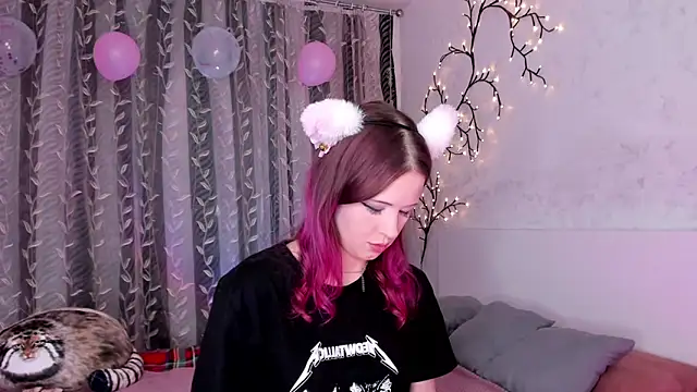 space cowgirl online show from 02/19/25, 03:39