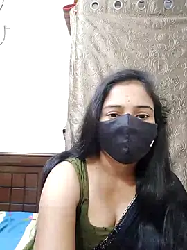 Snapshot of Keerthi-Telugu chatting on 06/18/26, 04:13 Keerthi-Telugu online show from 06/18/26, 04:13