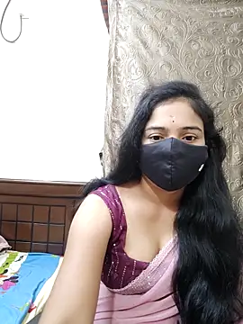 Snapshot of Keerthi-Telugu chatting on 06/23/26, 03:59 Keerthi-Telugu online show from 06/23/26, 03:59