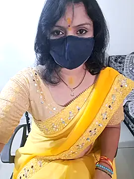 Snapshot of khushikhushi chatting on 02/13/25, 08:27 khushikhushi online show from 02/13/25, 08:27