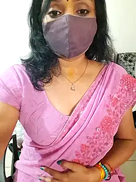 Snapshot of khushikhushi chatting on 02/25/25, 09:31 khushikhushi online show from 02/25/25, 09:31