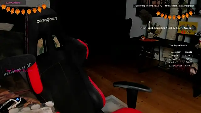 Lisaonthemoon online show from 10/16/25, 05:58