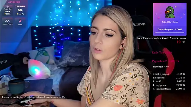 Lisaonthemoon online show from 04/26/26, 03:10