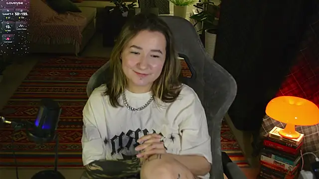 Megan  Hart online show from 02/25/25, 10:18