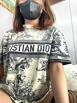 Linh diudang online show from 09/17/25, 03:08