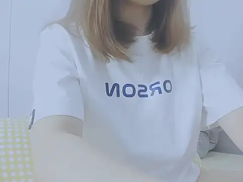 Linh diudang online show from 09/23/25, 02:14