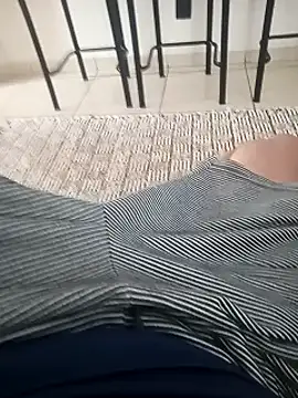 Snapshot of dredre1069 chatting on 02/05/25, 12:06 dredre1069 online show from 02/05/25, 12:06