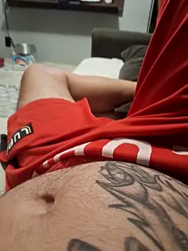 Snapshot of dredre1069 chatting on 04/04/26, 12:53 dredre1069 online show from 04/04/26, 12:53