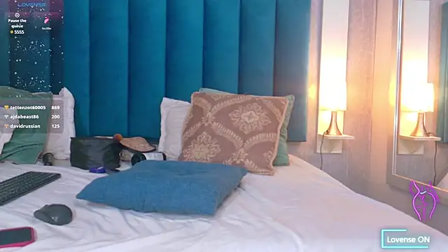 CheneellLorens online show from 03/14/25, 11:32