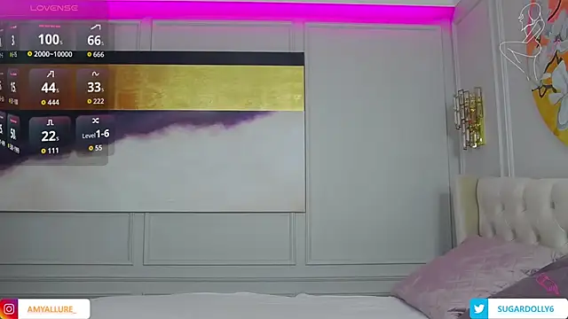 AmyAzureee online show from 09/10/25, 08:20