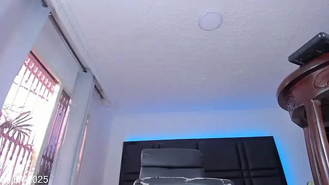 Snapshot of Brianna_Stars chatting on 01/09/25, 09:16 Brianna Stars online show from 01/09/25, 09:16