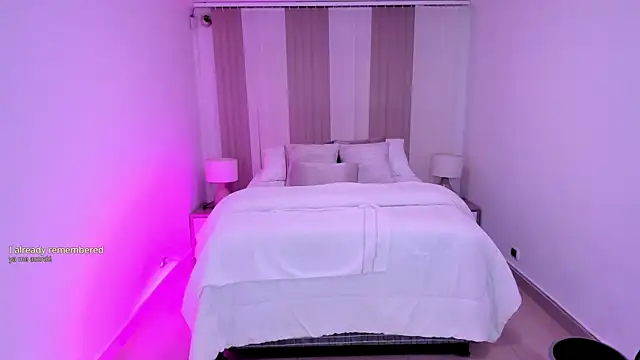 Leah Grey online show from 11/13/25, 11:31