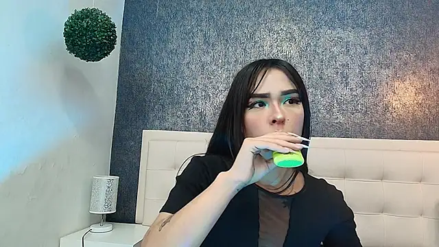 Snapshot of Cloeandtyfanny chatting on 02/27/26, 12:43 Cloeandtyfanny online show from 02/27/26, 12:43