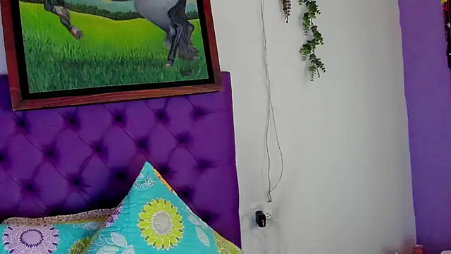 Cloeandtyfanny online show from 06/12/26, 04:39