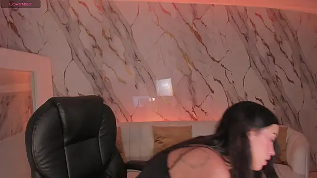 Snapshot of PaulinaSantos_ chatting on 10/10/25, 07:57 PaulinaSantos  online show from 10/10/25, 07:57