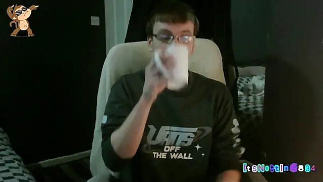 Snapshot of Itsnotting834 chatting on 02/12/25, 09:01 Itsnotting834 online show from 02/12/25, 09:01