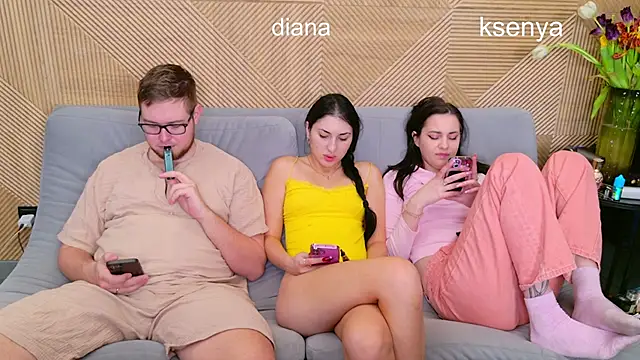 Snapshot of Ksenny chatting on 03/13/26, 04:19 Ksenny online show from 03/13/26, 04:19