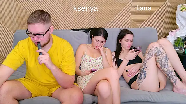 Snapshot of Ksenny chatting on 03/16/26, 05:44 Ksenny online show from 03/16/26, 05:44