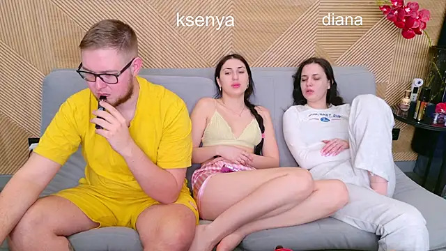 Snapshot of Ksenny chatting on 03/24/26, 05:23 Ksenny online show from 03/24/26, 05:23