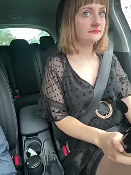 Snapshot of victoirenextdoor chatting on 12/11/24, 01:28 victoirenextdoor online show from 12/11/24, 01:28