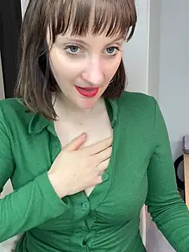 Snapshot of victoirenextdoor chatting on 03/01/25, 04:44 victoirenextdoor online show from 03/01/25, 04:44