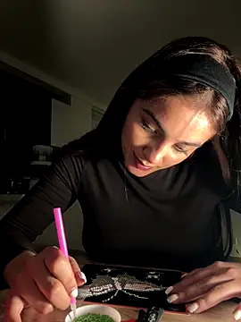 Snapshot of xia_foxxy chatting on 10/06/25, 02:42 xia foxxy online show from 10/06/25, 02:42