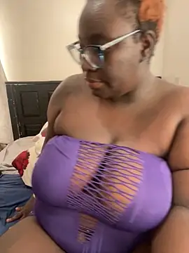 Toomuch Squirt online show from 02/05/26, 04:39