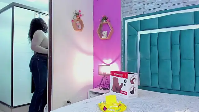 Snapshot of LORENSCOLLINS chatting on 03/09/26, 08:02 LORENSCOLLINS online show from 03/09/26, 08:02