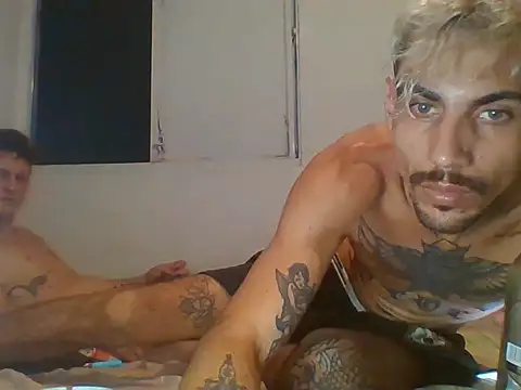 PitbullDiablo1 online show from 11/23/25, 11:15