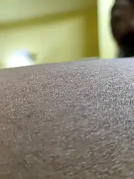 Snapshot of Brown_Munda047 chatting on 10/04/25, 06:06 Brown Munda047 online show from 10/04/25, 06:06