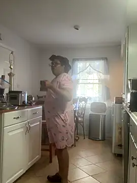 ebonyred online show from 11/22/25, 03:33