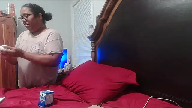 Snapshot of ebonyred chatting on 01/31/26, 07:23 ebonyred online show from 01/31/26, 07:23