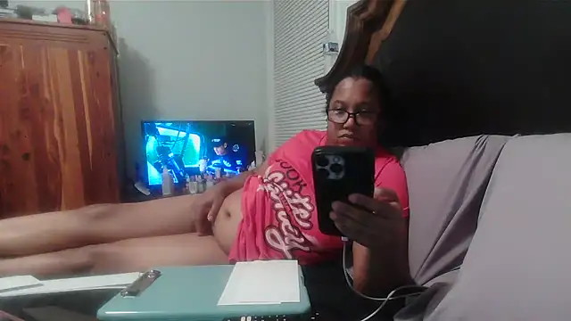 Snapshot of ebonyred chatting on 03/13/26, 12:50 ebonyred online show from 03/13/26, 12:50