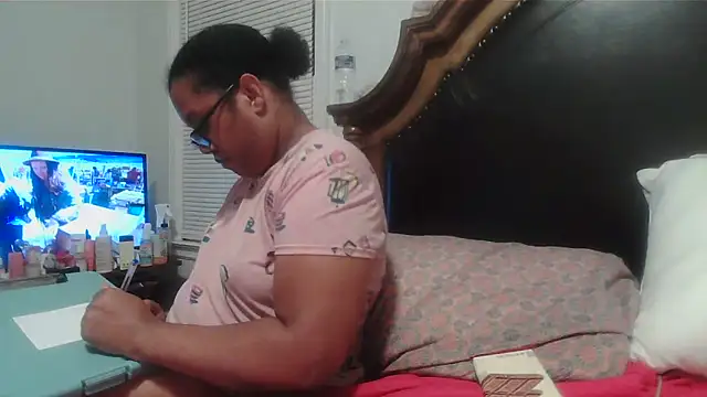 ebonyred online show from 04/24/26, 01:30