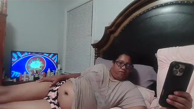 ebonyred online show from 05/07/26, 01:11