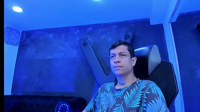 Snapshot of AgarEvans chatting on 02/19/26, 04:30 AgarEvans online show from 02/19/26, 04:30