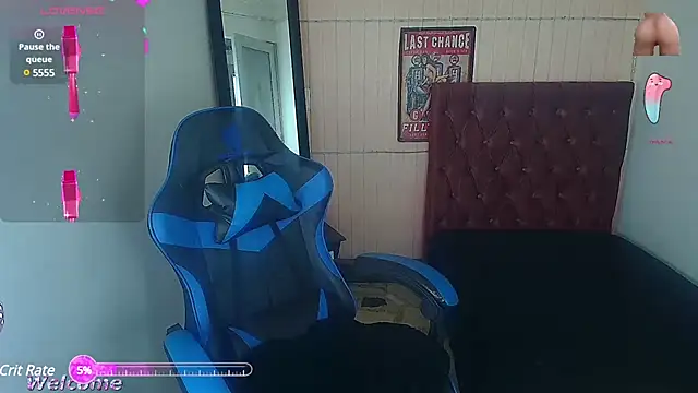 Snapshot of sylvana_19 chatting on 12/12/24, 08:53 sylvana 19 online show from 12/12/24, 08:53