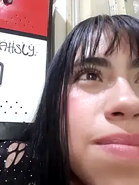 Snapshot of sylvana_19 chatting on 01/11/25, 11:24 sylvana 19 online show from 01/11/25, 11:24